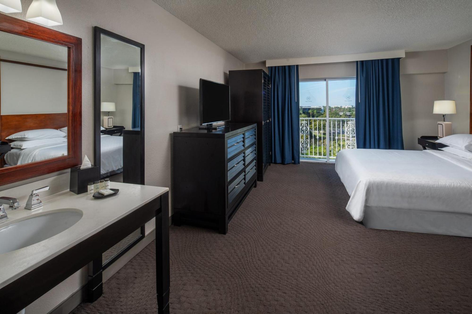 Sheraton Suites Fort Lauderdale At Cypress Creek Exteriör bild