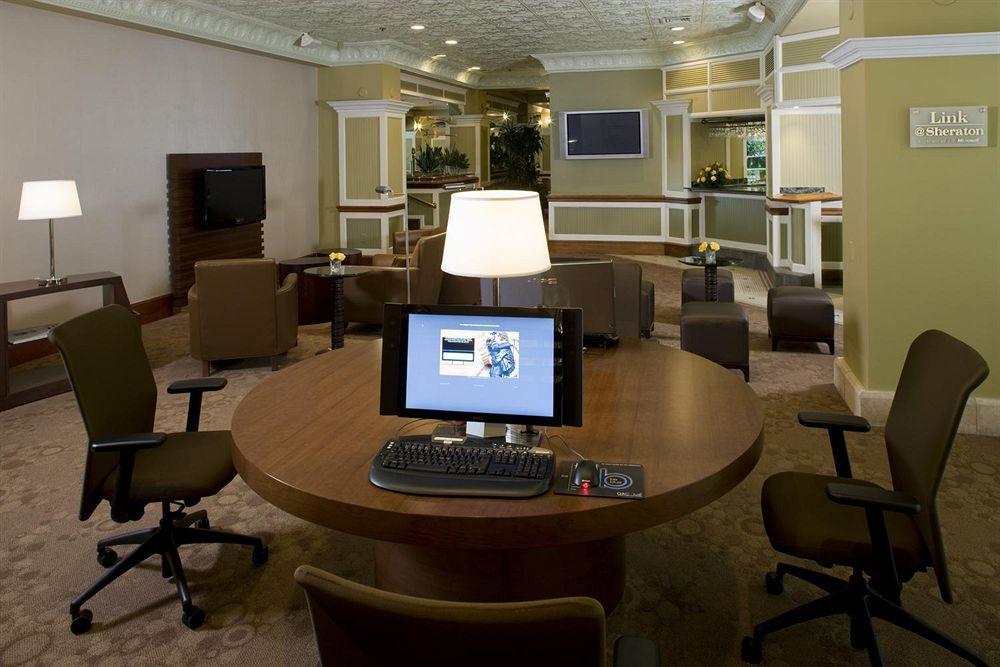 Sheraton Suites Fort Lauderdale At Cypress Creek Exteriör bild